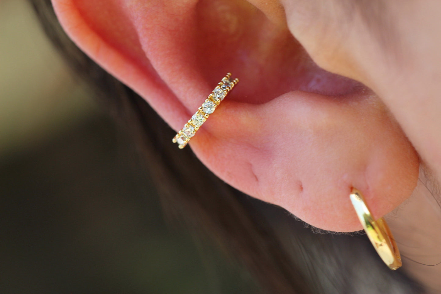 Earcuff Frost Bor, una pieza con calma y carácter.