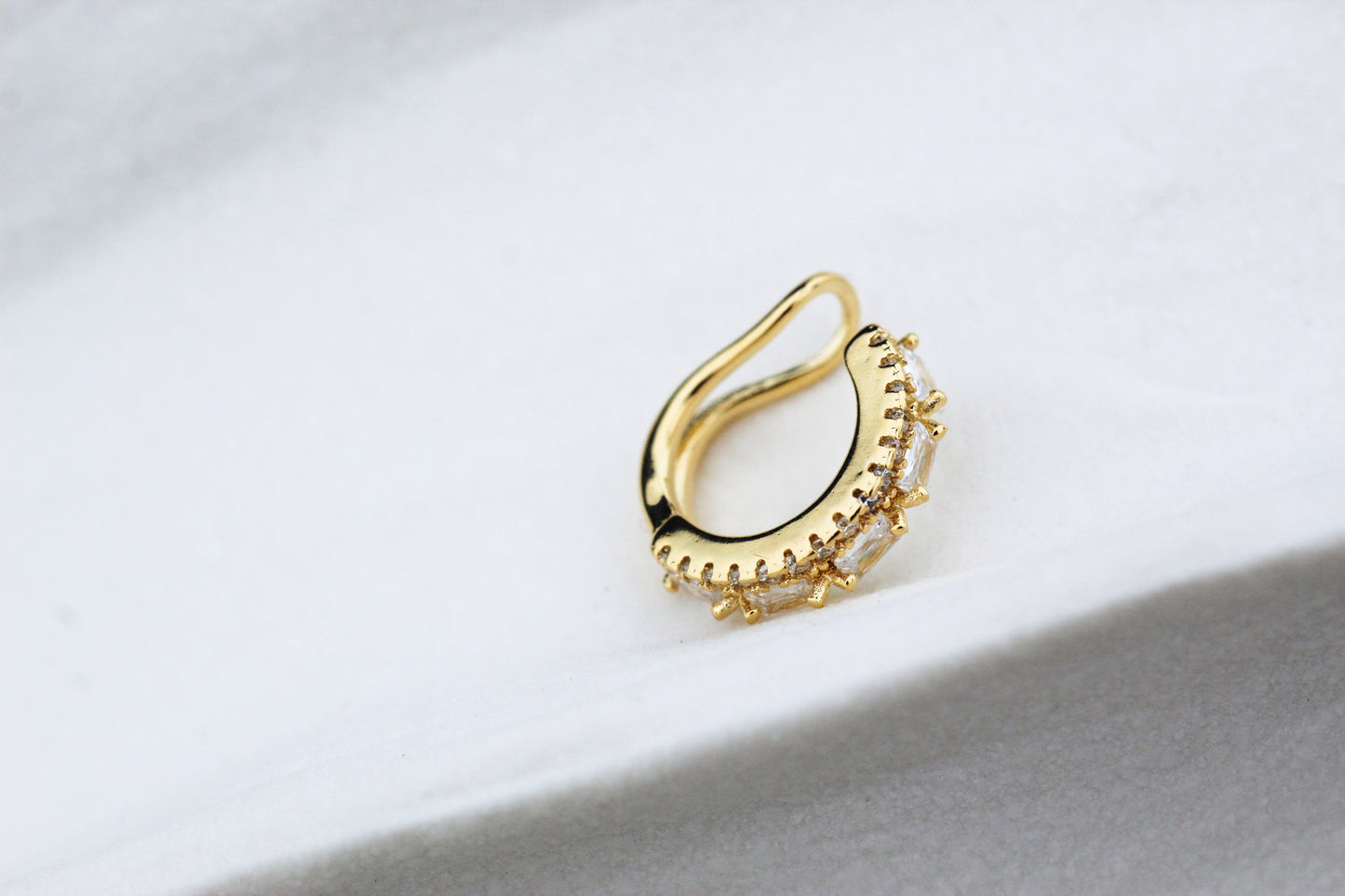 Earcuff Gambar F. Du, doble energía en una pieza única.