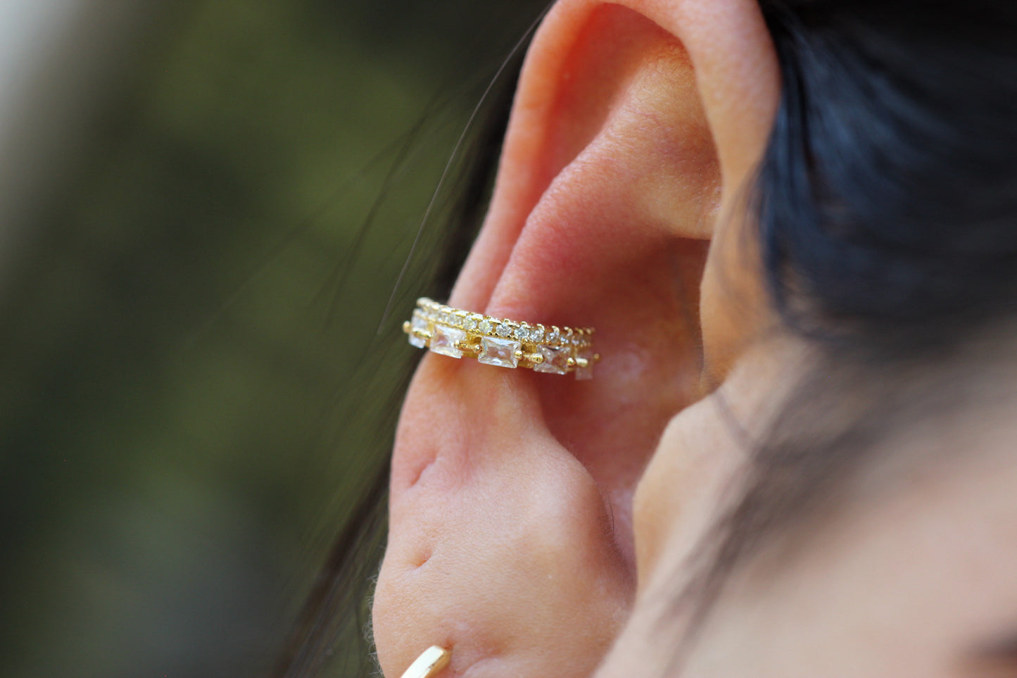 Earcuff Gambar F. Du, doble energía en una pieza única.