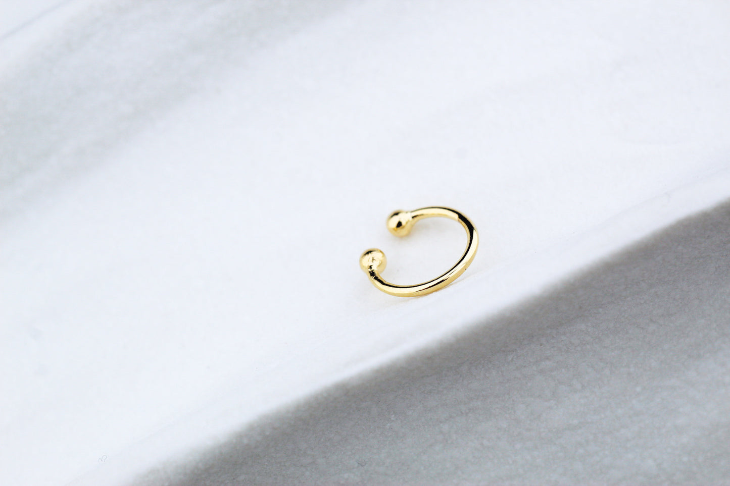 Earcuff Silk, un detalle que complementa todo.