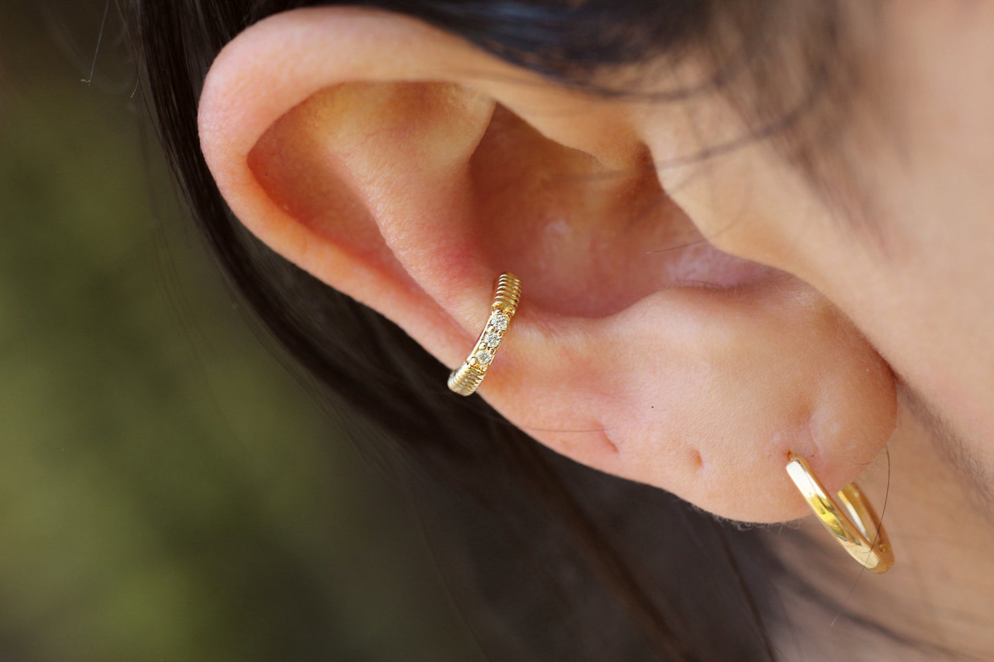 Earcuff Tex Triluz, delicadeza con un toque de luz.