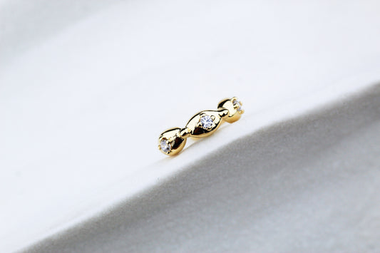 Earcuff Vol Luz, textura única con destellos sutiles.