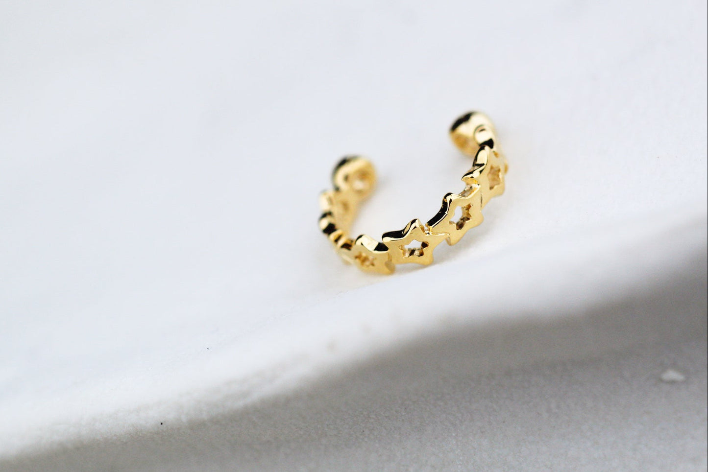 Earcuff Stellas Cali Gru, un cielo en movimiento.