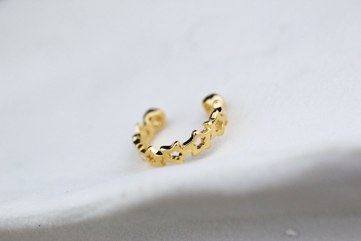 Earcuff Stellas Cali Gru, un cielo en movimiento.