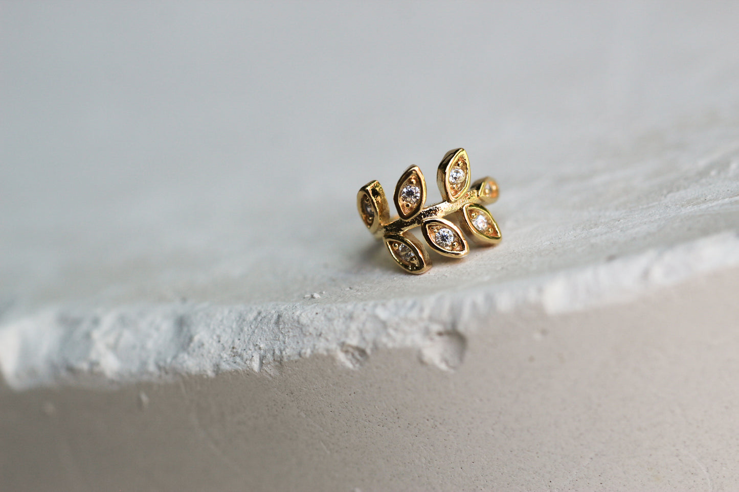 Earcuff BB hoja frost
