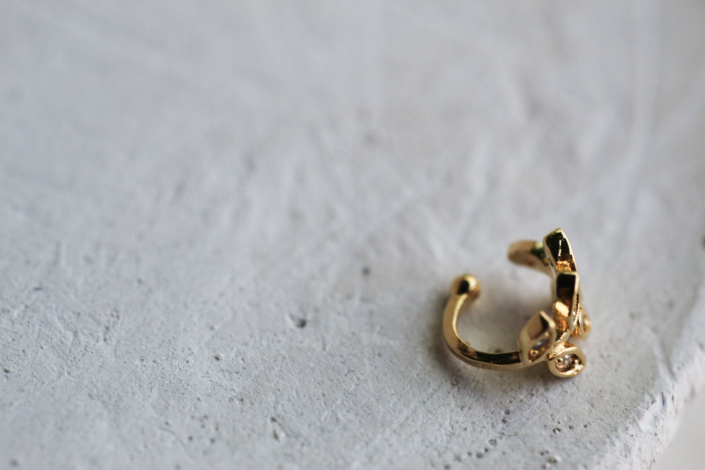 Earcuff BB hoja frost