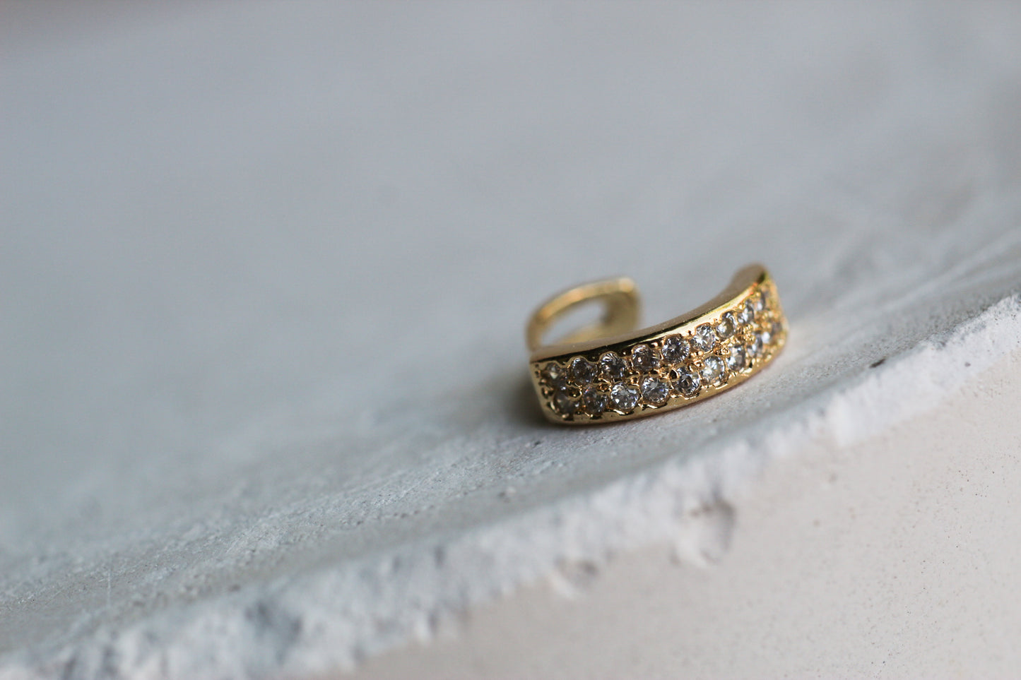 Earcuff Frost Gru