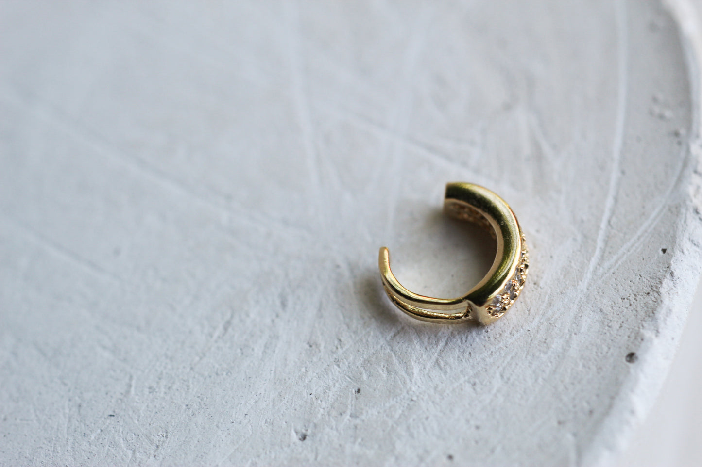 Earcuff Frost Gru