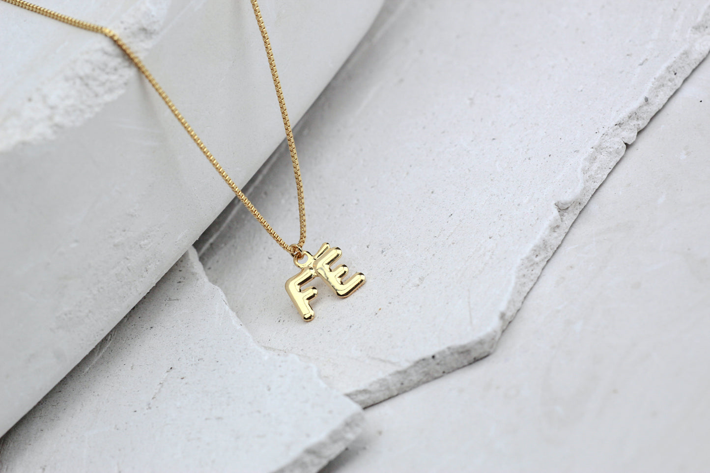 Collar Fé