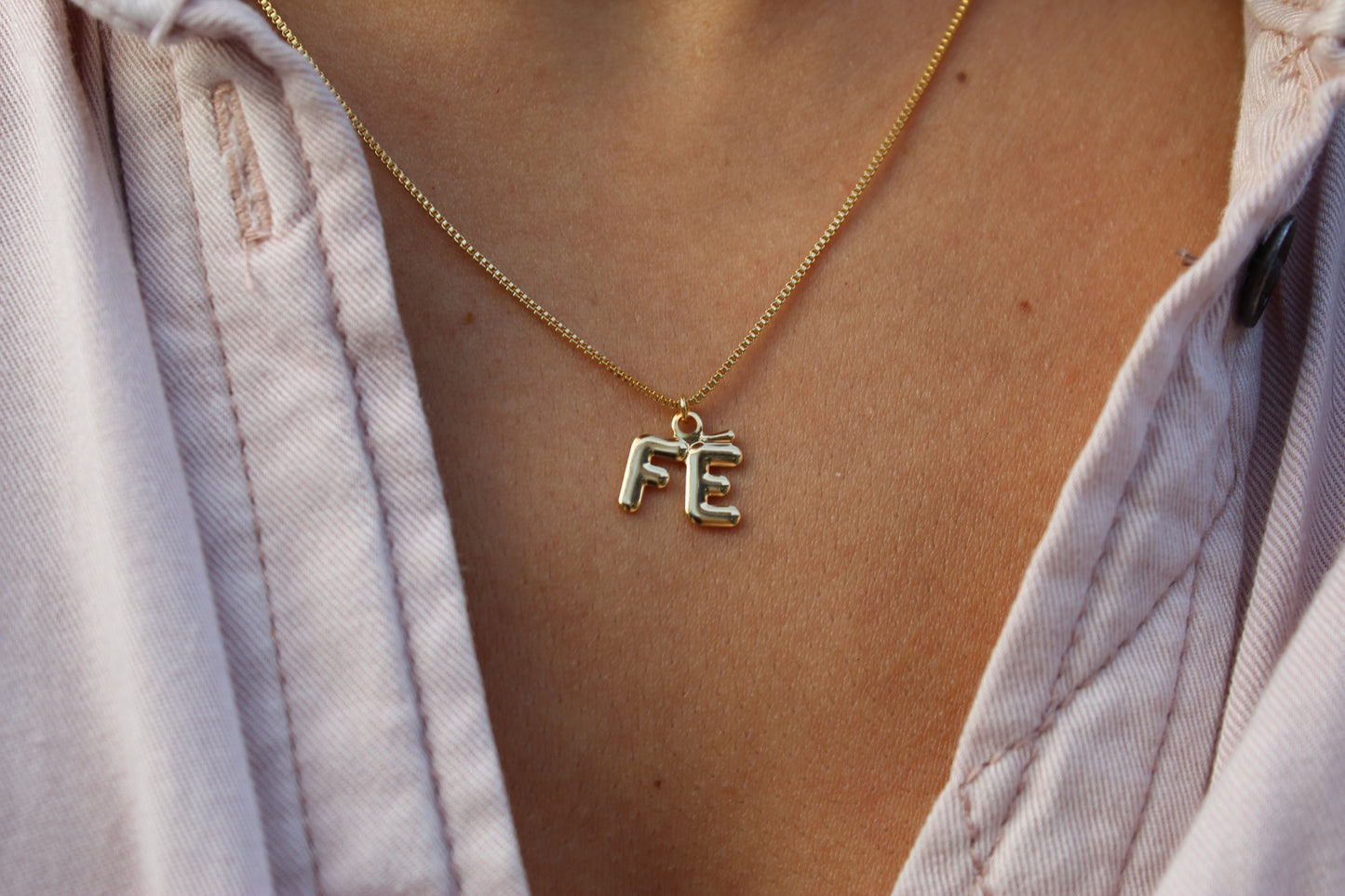 Collar Fé