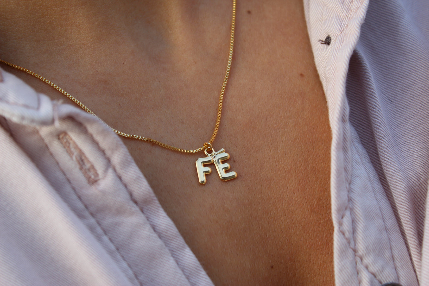 Collar Fé