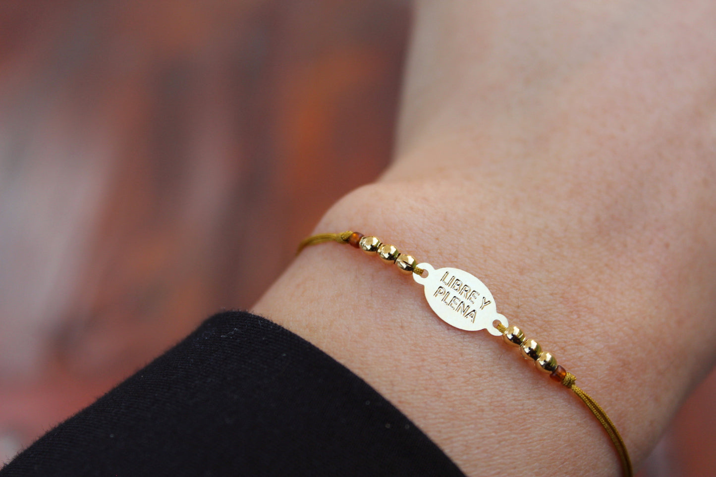 Pulsera Dubai Frases, un recordatorio diario de tu fuerza.