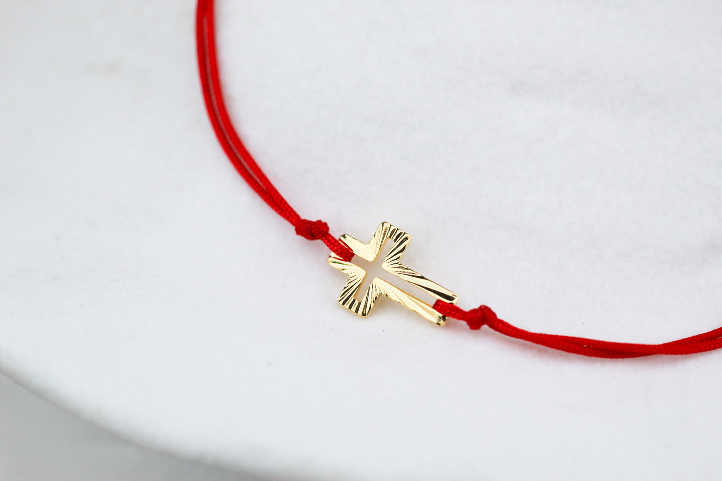 Pulsera Cruz Cali Tex Rojo, fé que se siente cerca