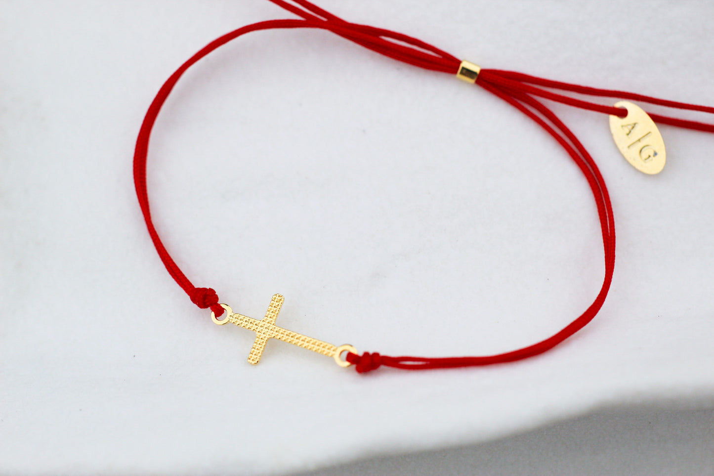 Pulsera Cruz Tex Rojo, fe que se siente cerca