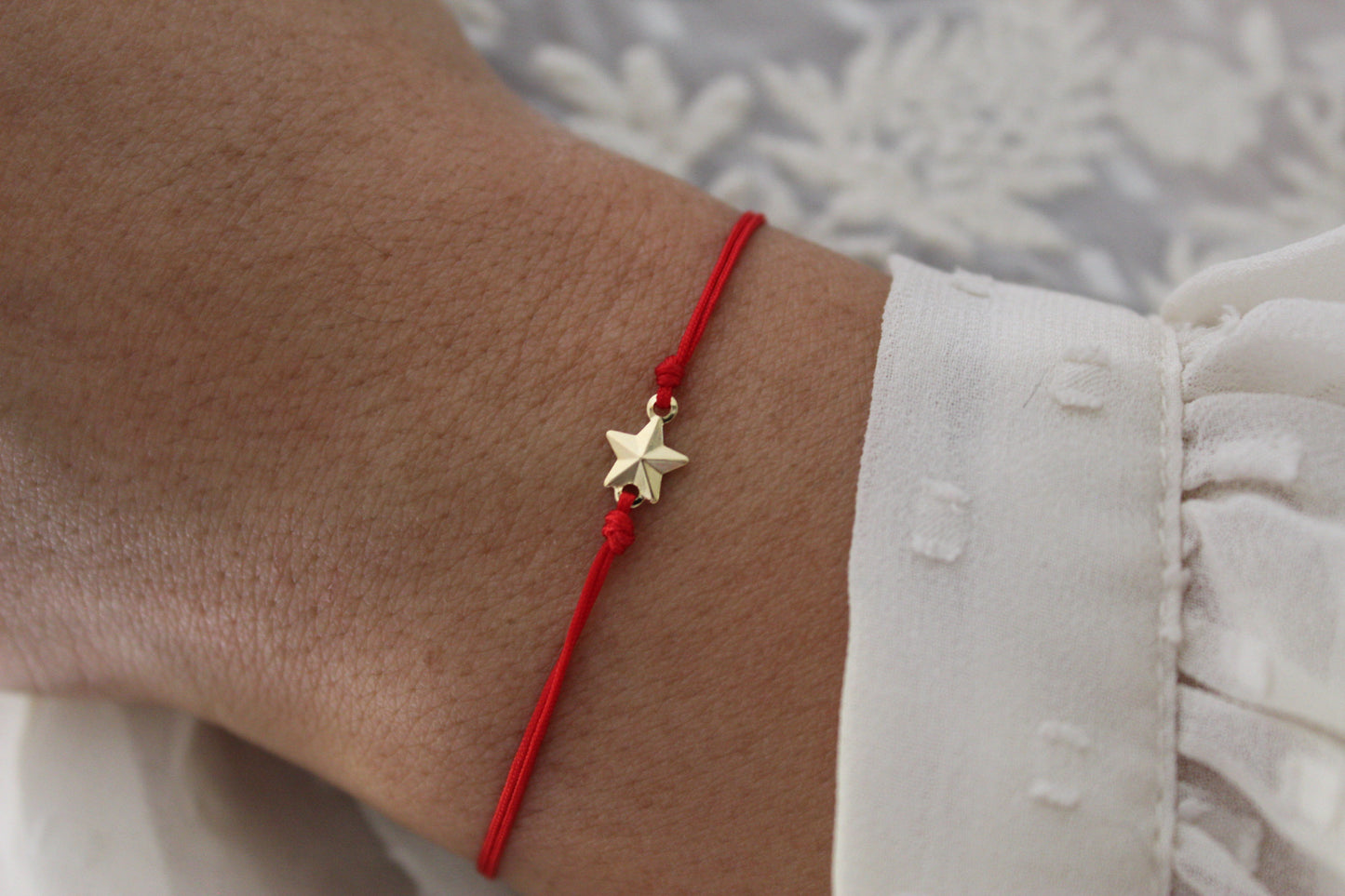 Pulsera Estrella Rojo, un detalle que invita a brillar