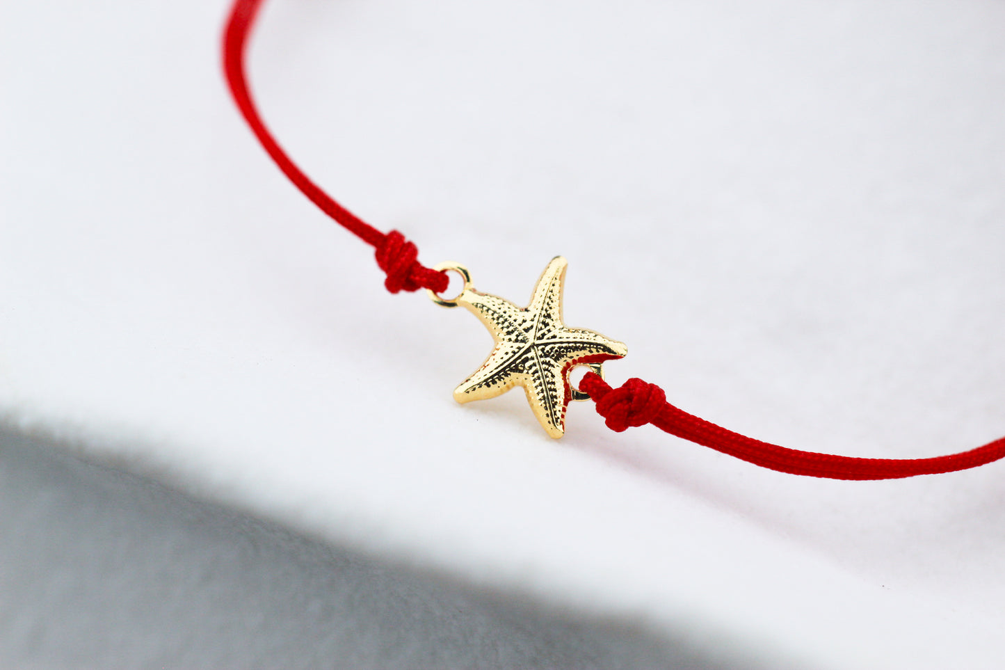 Pulsera Estrella de Mar Rojo, un símbolo del mar que inspira libertad