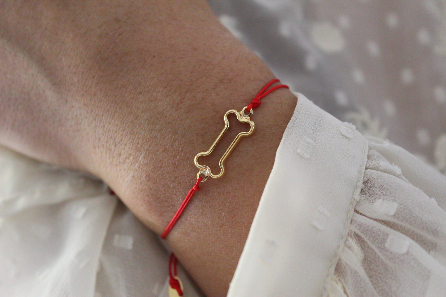 Pulsera Huesito Cali Rojo, un detalle para quienes aman a los perritos
