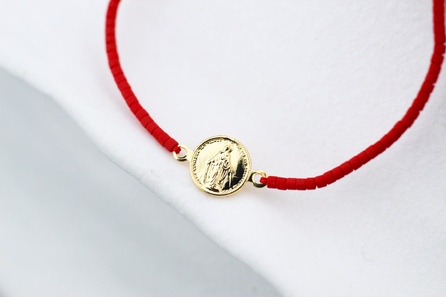 Pulsera Miyu BB Virgen de los Rayos, fe que acompaña cada día