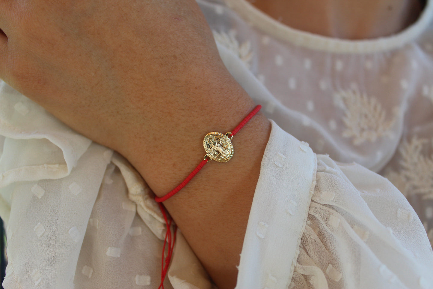 Pulsera Miyu San Benito Oval, un símbolo que todos eligen llevar cerca