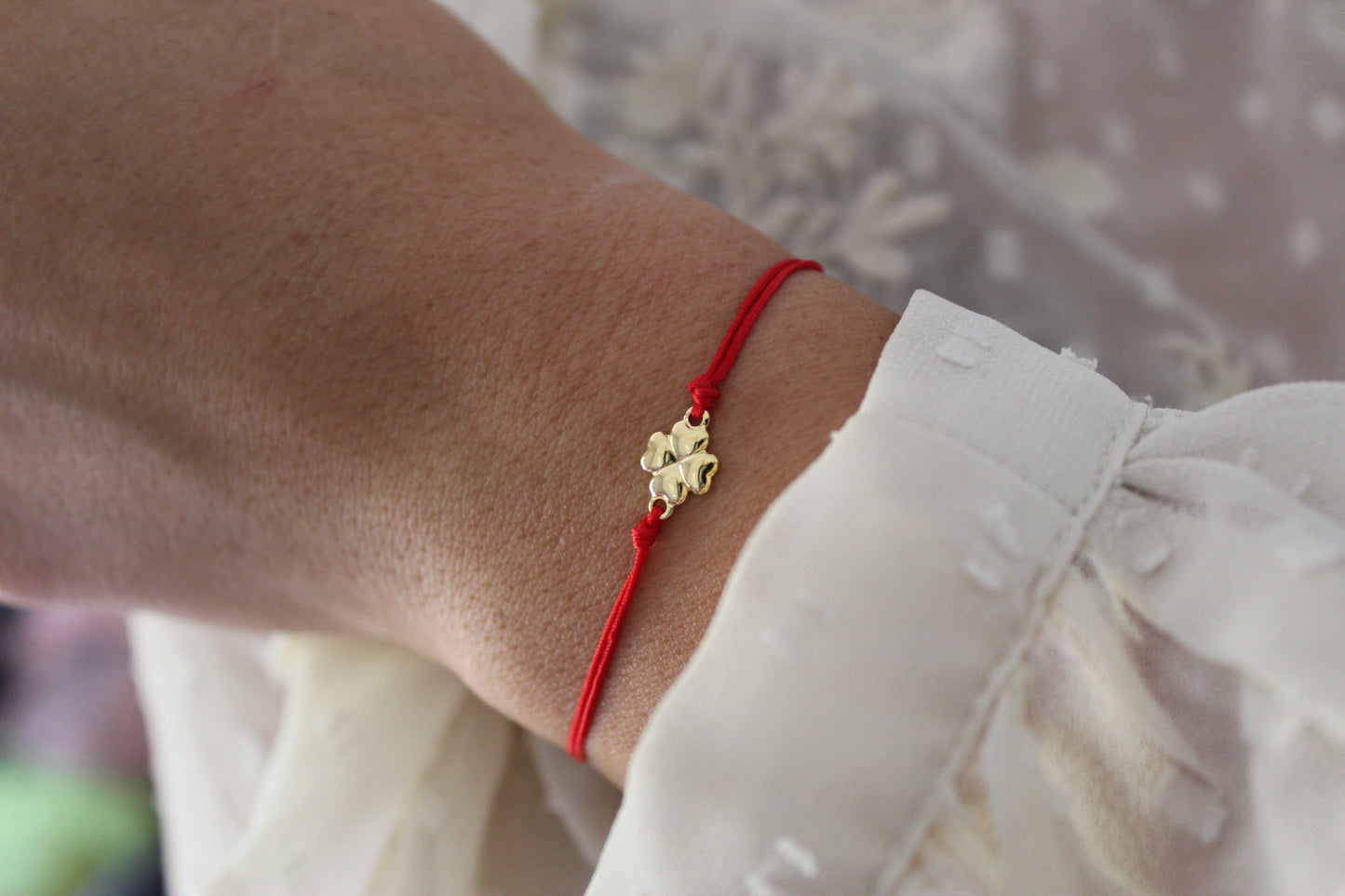 Pulsera Suerte Vol Rojo, un pequeño amuleto para atraer lo bueno