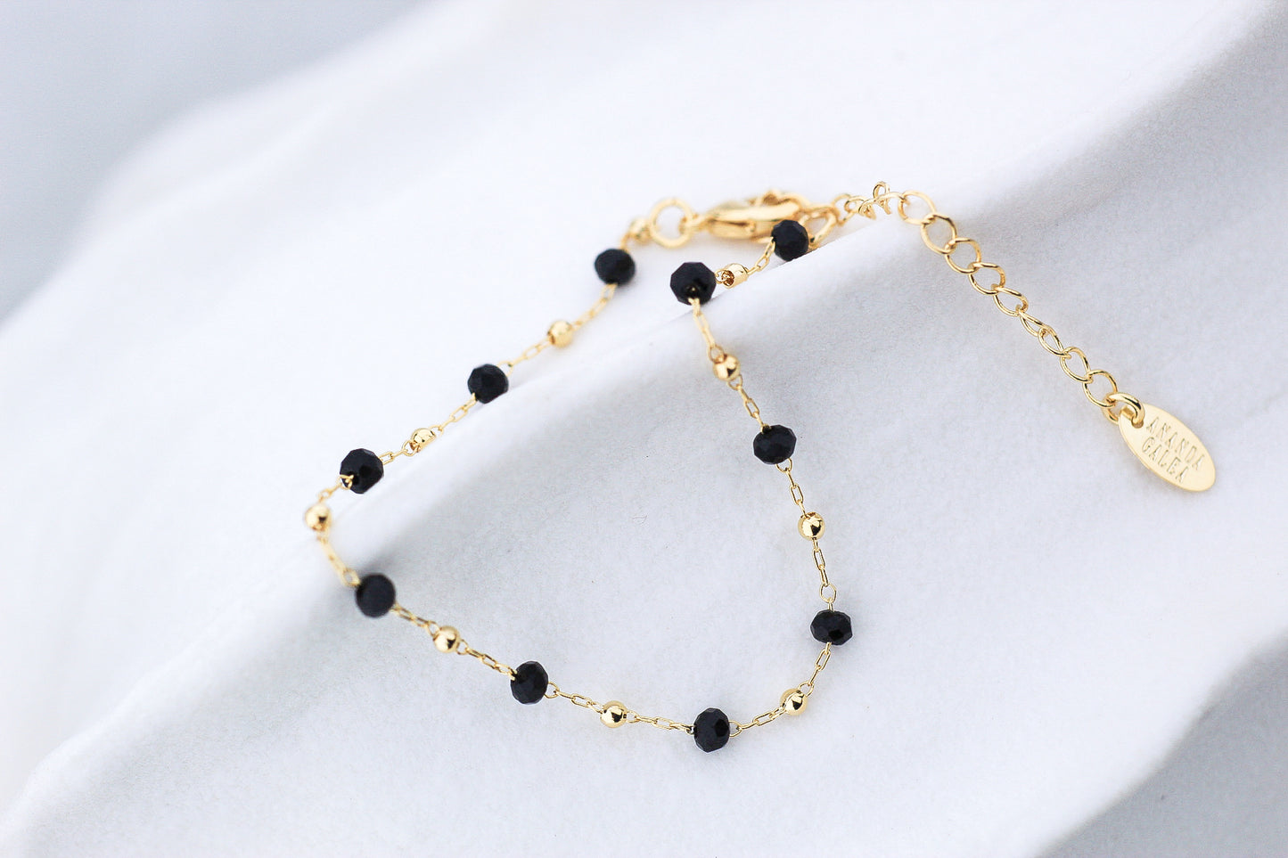 Pulsera Iva Negro, elegancia que nunca falla