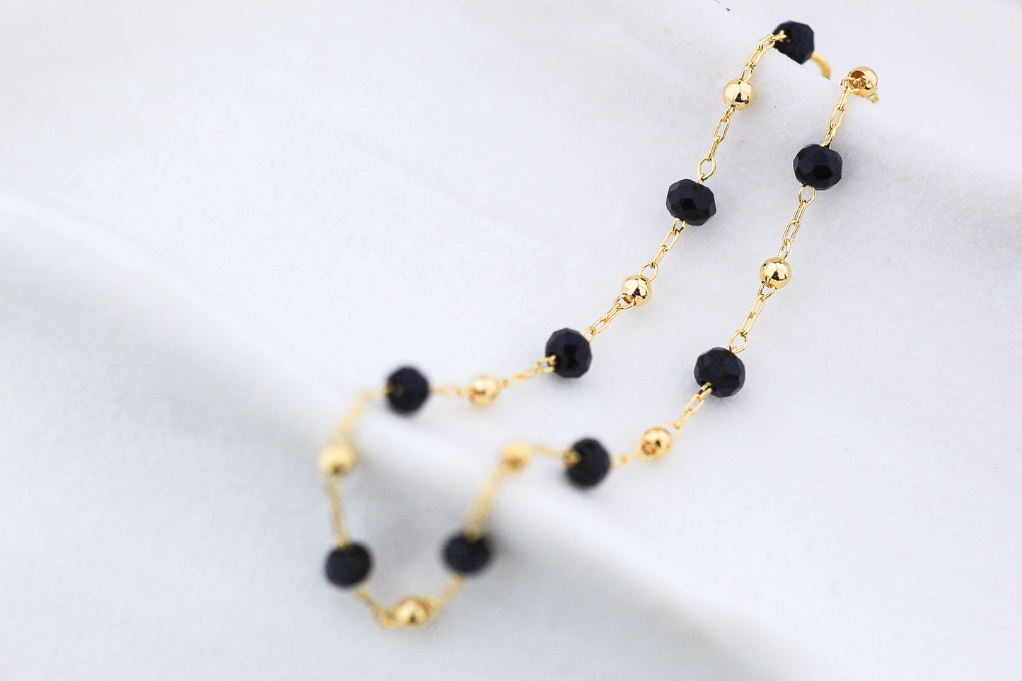 Pulsera Iva Negro, elegancia que nunca falla