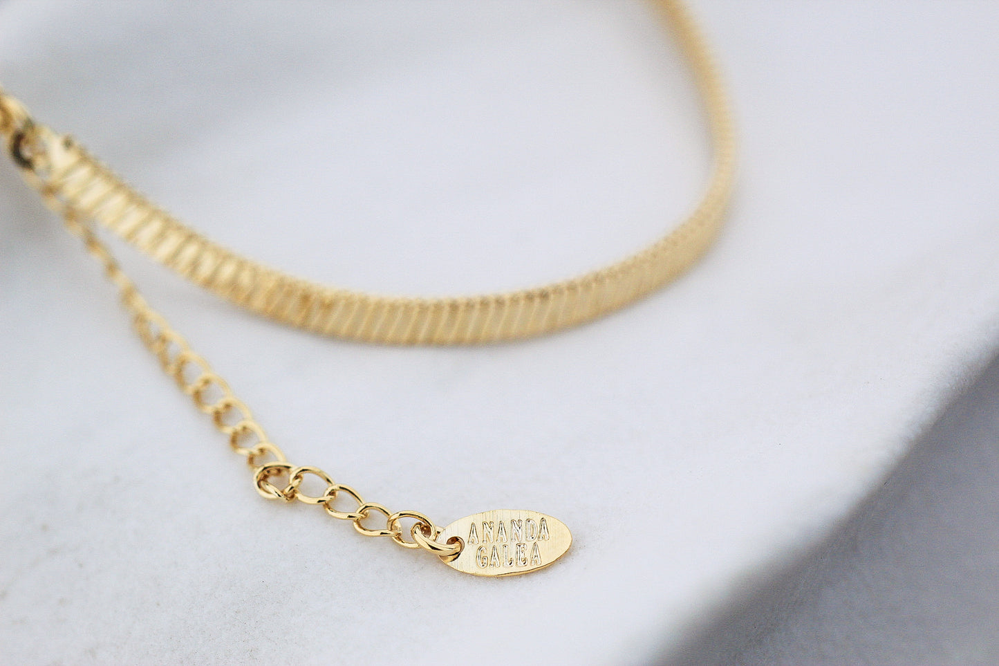 Pulsera Naga Zig Zag, un tejido original y elegante