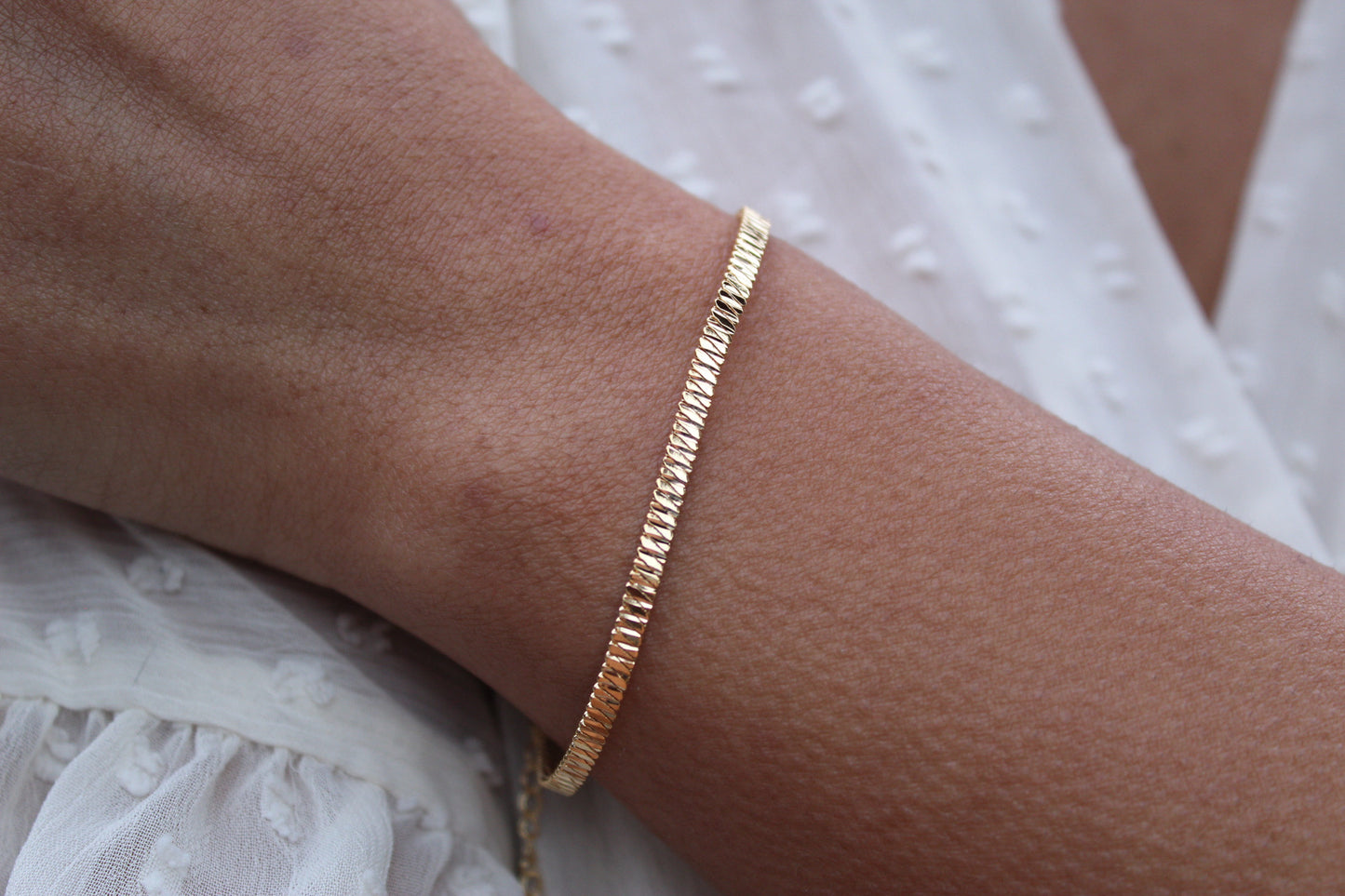 Pulsera Naga Zig Zag, un tejido original y elegante