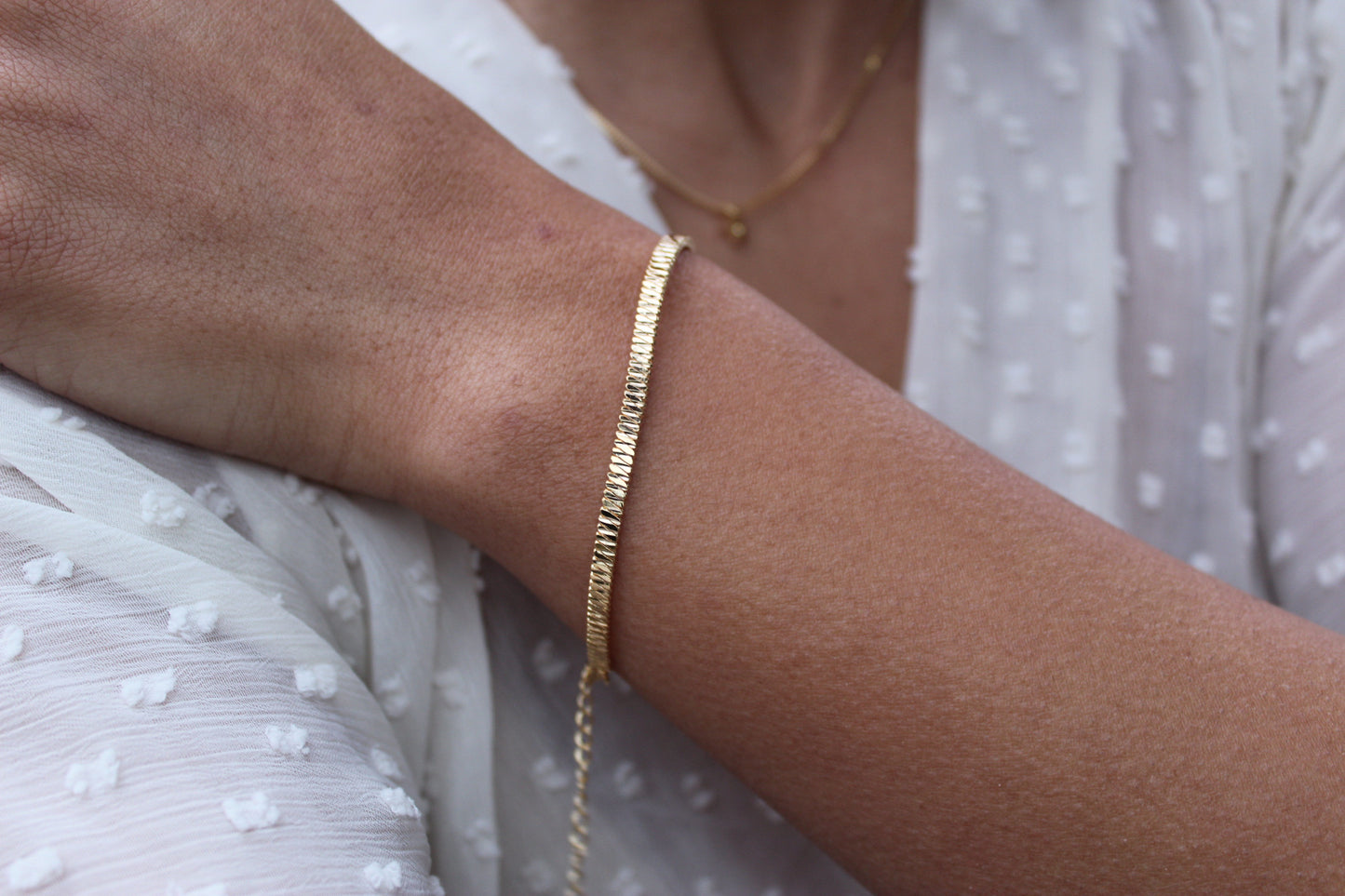 Pulsera Naga Zig Zag, un tejido original y elegante